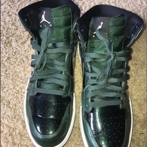 Air Jordan 1 “Grove Green” “Anti-Gravity Machines”